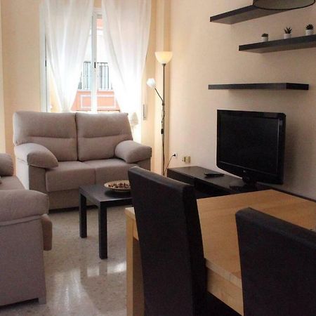 Renovado Y Muy Cerca Del Centro Urbano Appartement Málaga Buitenkant foto