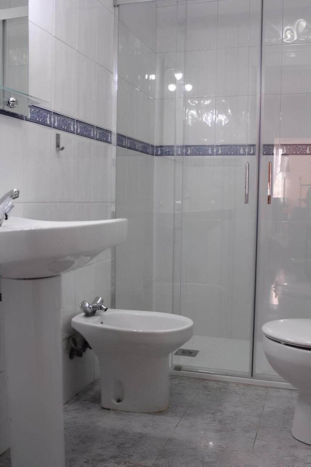 Renovado Y Muy Cerca Del Centro Urbano Appartement Málaga Buitenkant foto