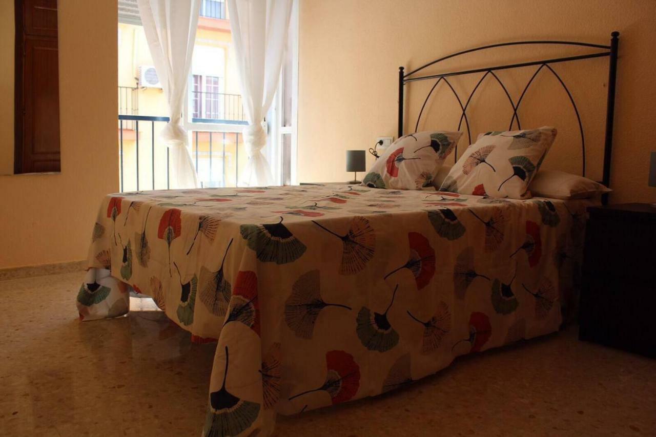 Renovado Y Muy Cerca Del Centro Urbano Appartement Málaga Buitenkant foto